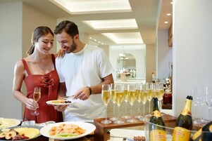 Desayuno completo incluido todos los días 