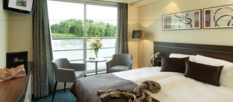 Crossgates Hotelship Medienhafen - Düsseldorf