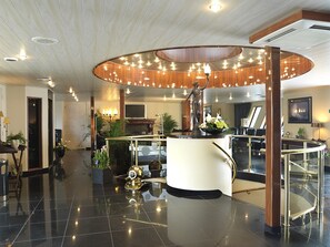 Lobby - Crossgates Hotelship Medienhafen - Düsseldorf (Düsseldorf)