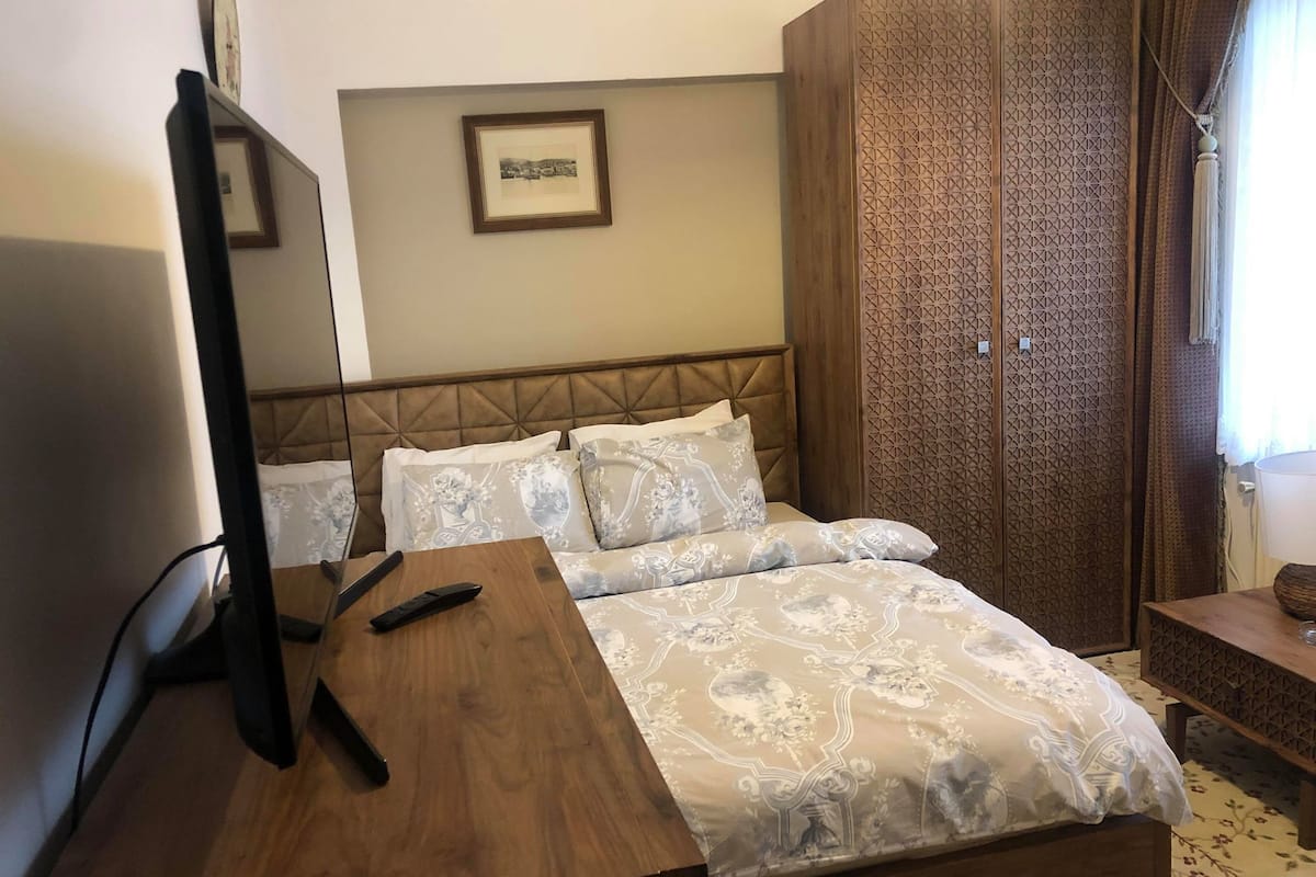 standard triple room | in-room safe, soundproofing, iron/ironing board, free wifi