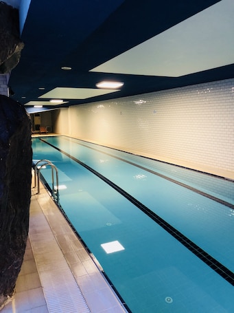 Una piscina techada