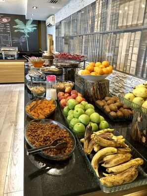 Desayuno buffet incluido todos los días