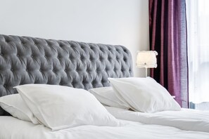 Apartment (Parisis)