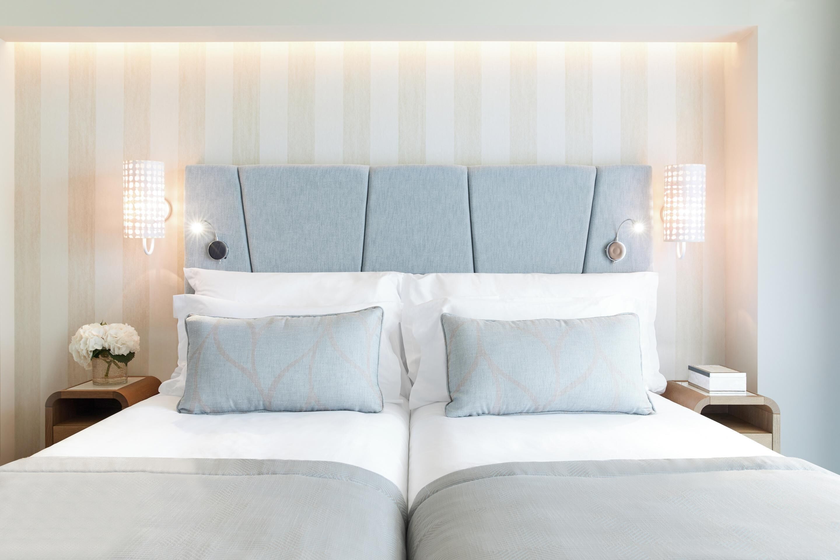 迷你吧贈品、房內夾萬、書桌、隔音