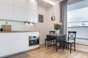 Apartamento (Jane) | 1 quarto, ferros/tábuas de passar roupa, Wi-Fi de cortesia