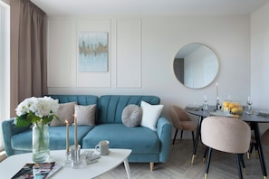 Design Apartment | Individually decorated, individually furnished, laptop workspace - Elite Apartments Marine Cztery Oceany (Gdansk)