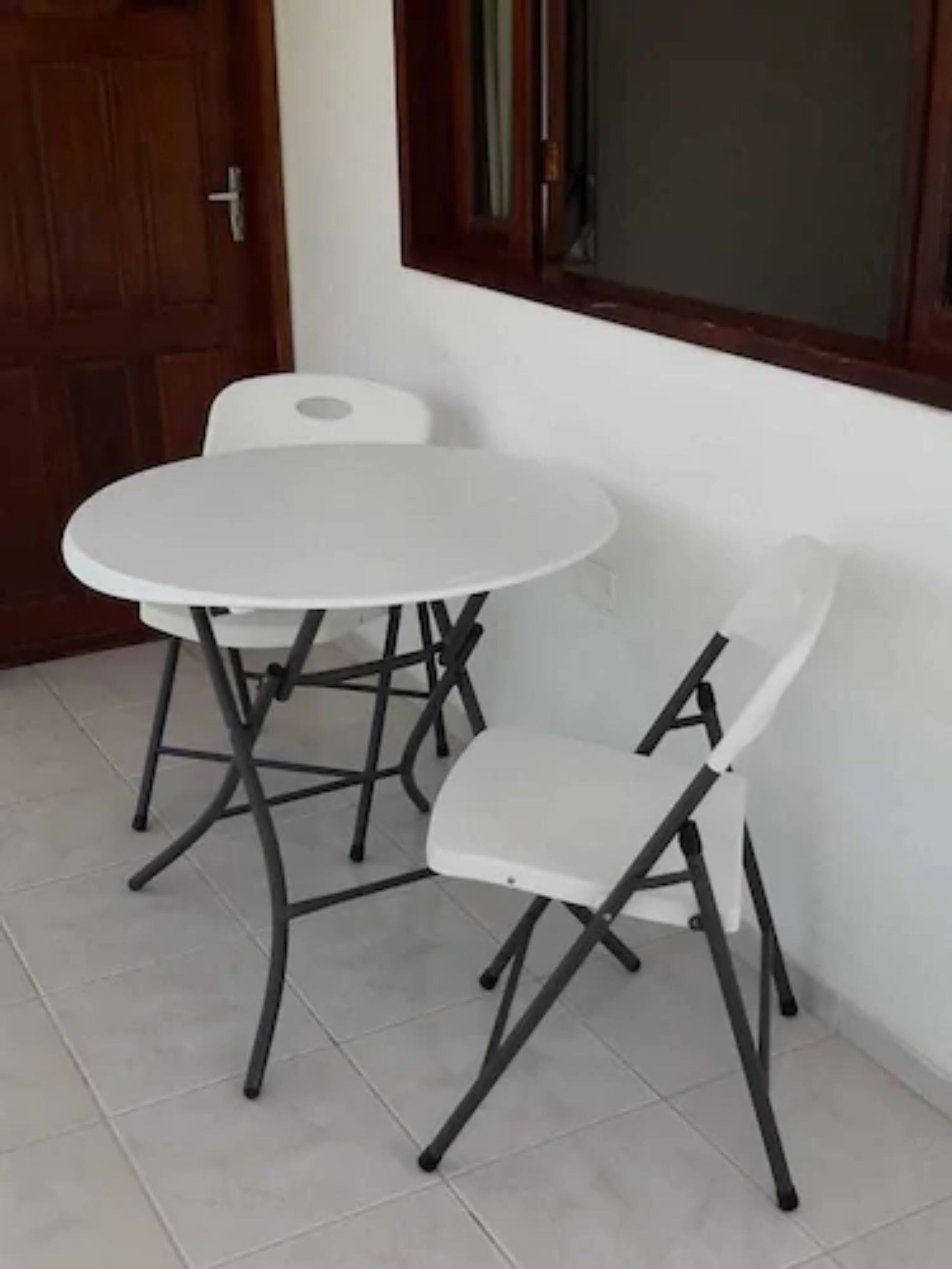 apartment, 1 bedroom | minibar, individually decorated, iron/ironing board, free wifi
