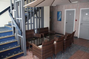 Sala de estar en el lobby