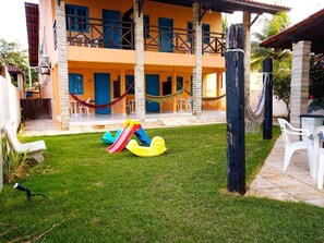 Habitació doble o amb dos llits individuals Deluxe, primera línia de platja | 1 dormitori, minibar, escriptori i cortines opaques