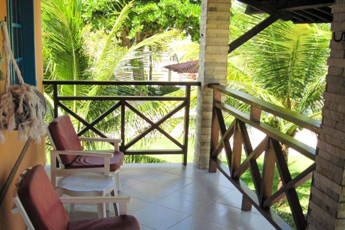 Deluxe Suite, Beachfront | 1 bedroom, minibar, desk, blackout drapes