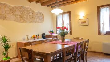 Daily buffet breakfast (EUR 8 per person)