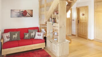 Appartement, 1 chambre, vue lac | Salle de séjour | Télévision à écran plat