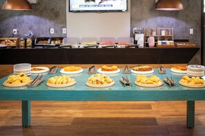 Free daily buffet breakfast