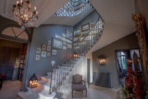Staircase - La Divine Comédie - Suites Deluxe (Avignon)