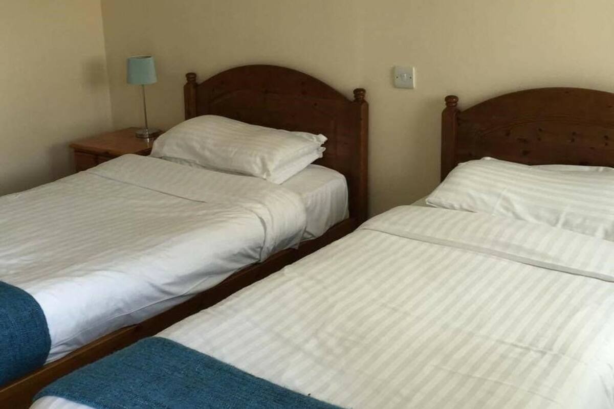Twin Room, Ensuite