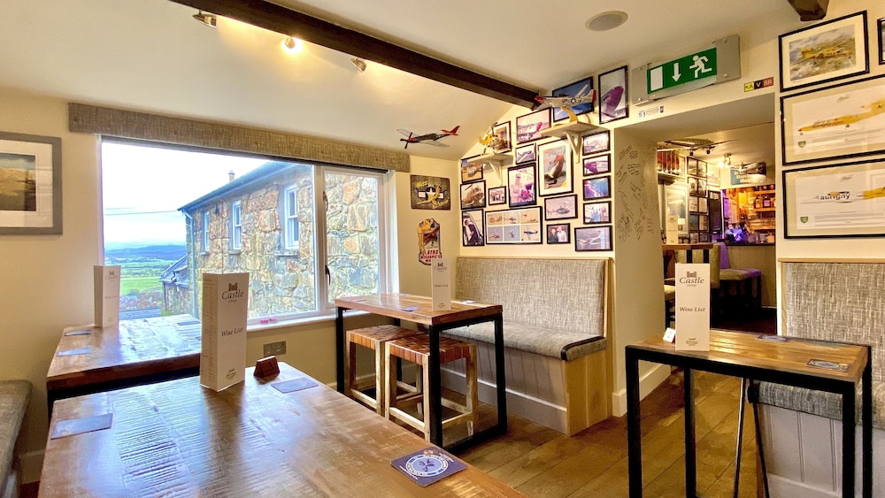 Castle Cottage Inn by null