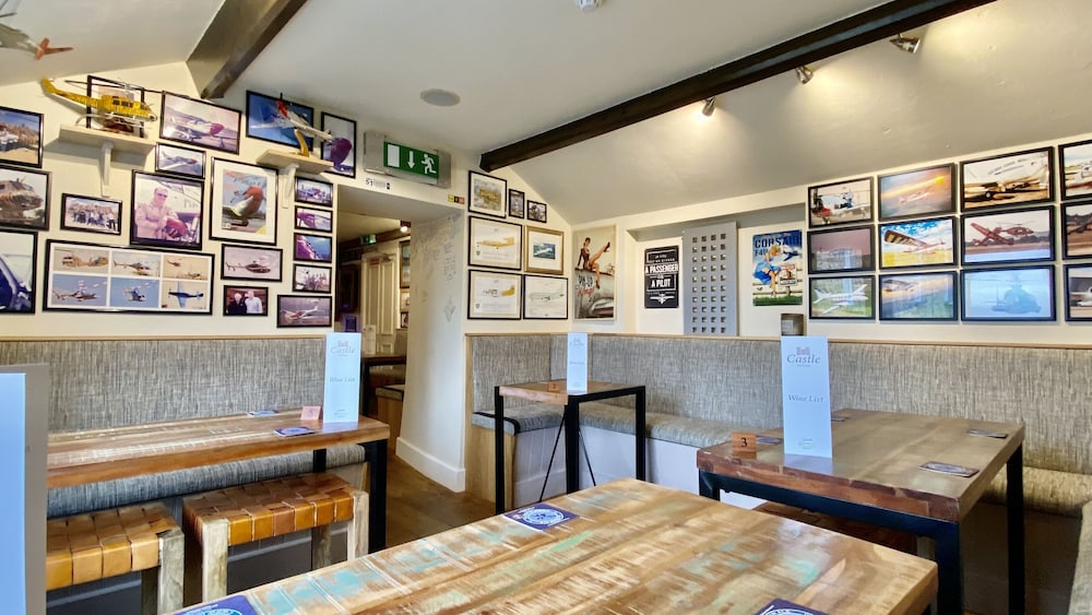 Castle Cottage Inn by null