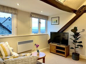 Signature Double or Twin Room, Ensuite, Sea View (Room 3 Caernarvon) | Lounge