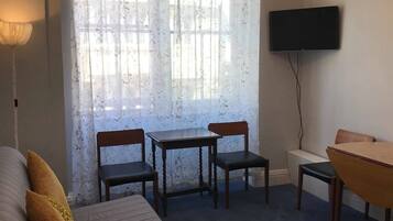 Classic Apartment, Private Bathroom | Lounge