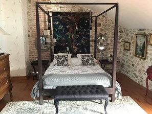 Double Room, Ensuite (Aux Oiseaux) - La Guinière Chambres D'hôtes (Coueron)