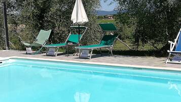 Comfort Apartment, Private Bathroom, Garden View (Oliveto) | Outdoor pool