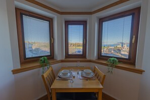 Deluxe Apartment, Accessible, Private Bathroom (Deluxe 1 Bedroom) | Lounge - Quay Head View Aparthotel (Stranraer)