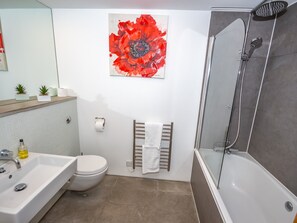 Bathroom - Pureserviced Royal William Yard (Plymouth)