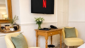 Double Room, Ensuite | WiFi - The Willow Restaurant B&B (Harrogate)