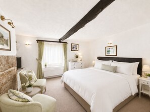 Kamer, 1 twee- of 2 eenpersoonsbedden, en-suite badkamer | Wifi