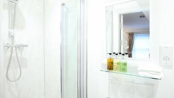 Double Room, Ensuite | Bathroom