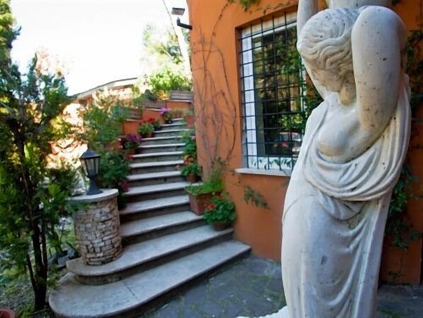 Exterior - Villa Wilson (Rome)