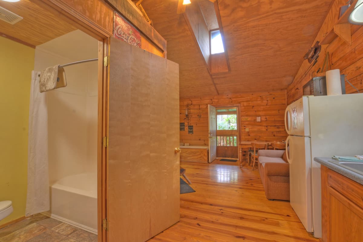 Cabaña, 1 habitación (Indian Creek at Ponderosa) | 4 dormitorios, decoración individual, mobiliario individual