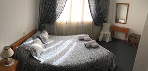 Tabla de planchar con plancha y wifi gratis 