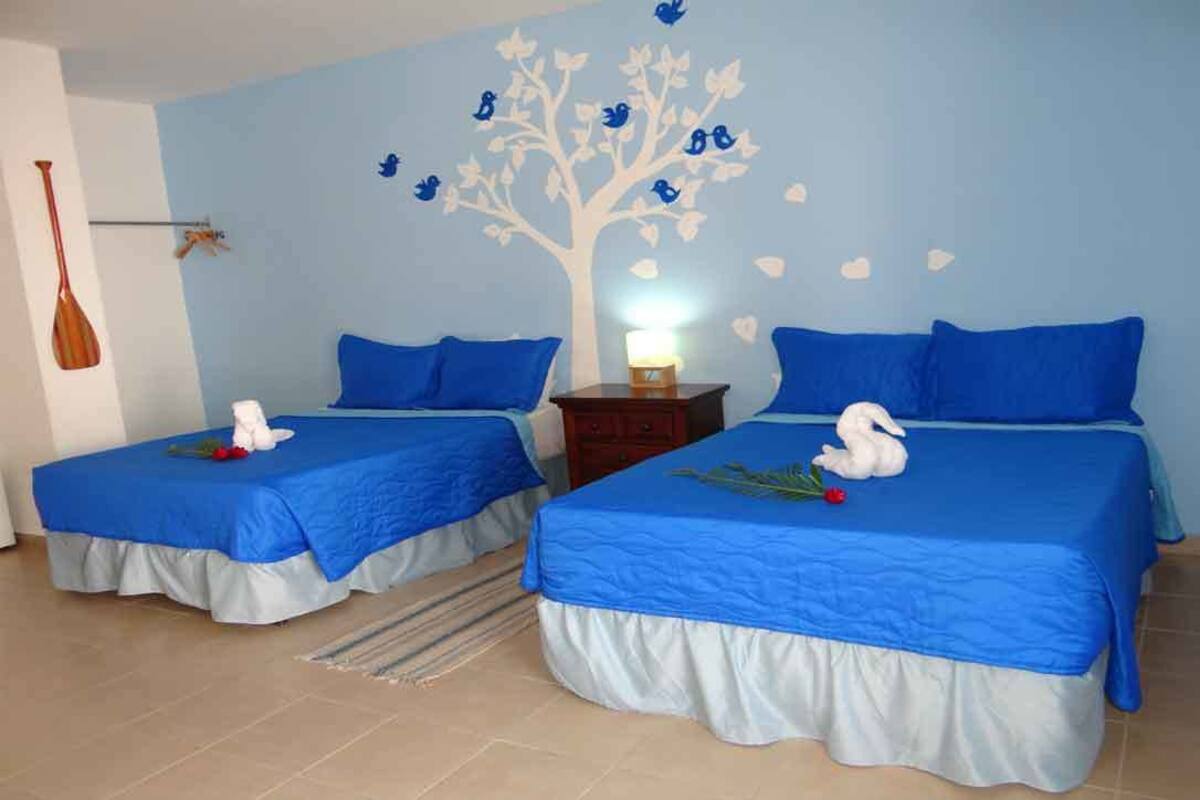 Family Room, Garden View