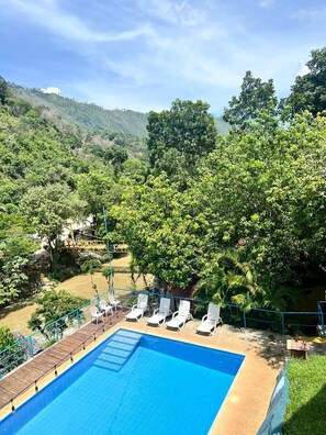 Pool - Hostal Portal de Champey - Hostel (San Agustin Lanquin)