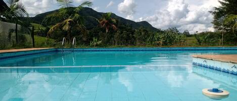 3 outdoor pools, pool umbrellas, sun loungers