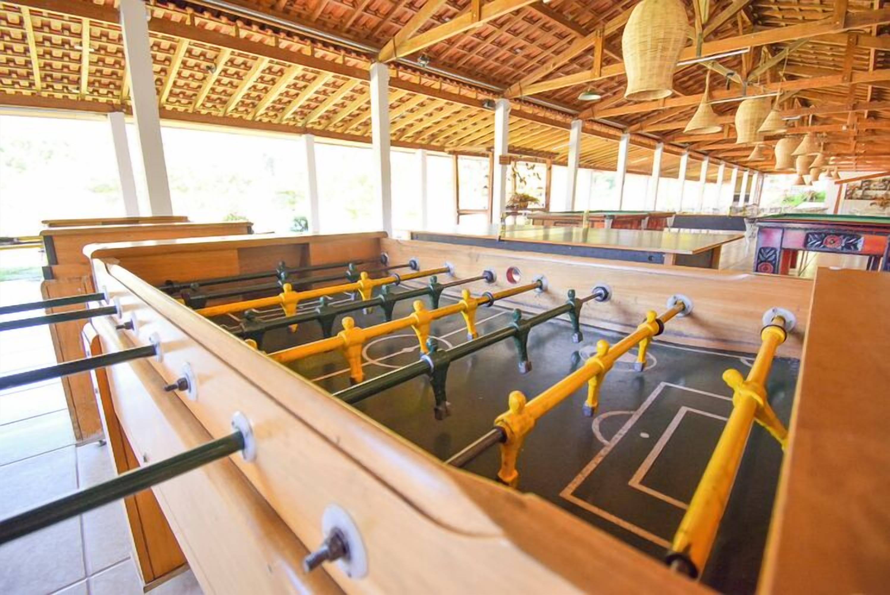 32-inch flat-screen tv with digital channels, tv, netflix