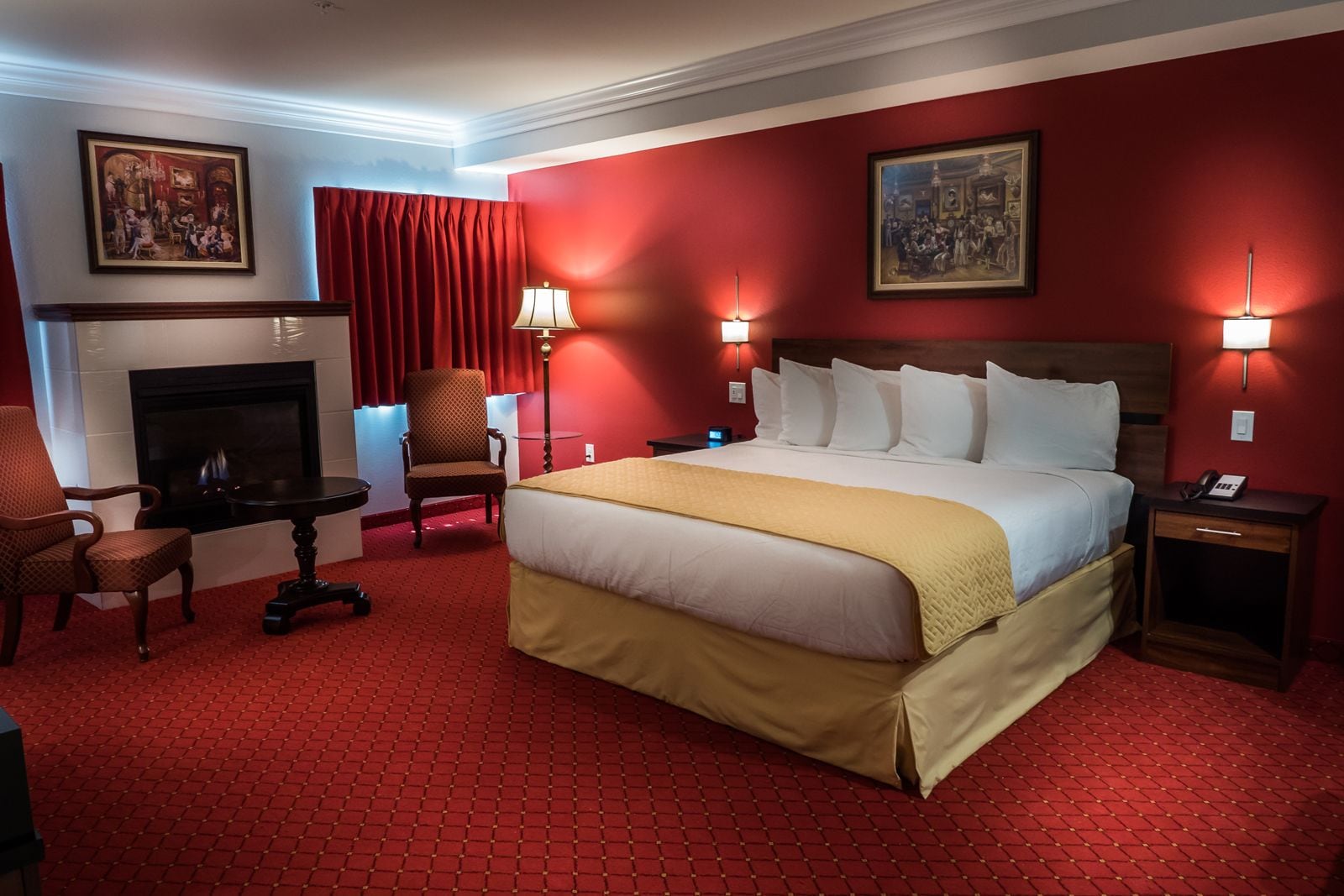 executive studio suite, 1 king bed | desk, soundproofing, iron/ironing board, free wifi