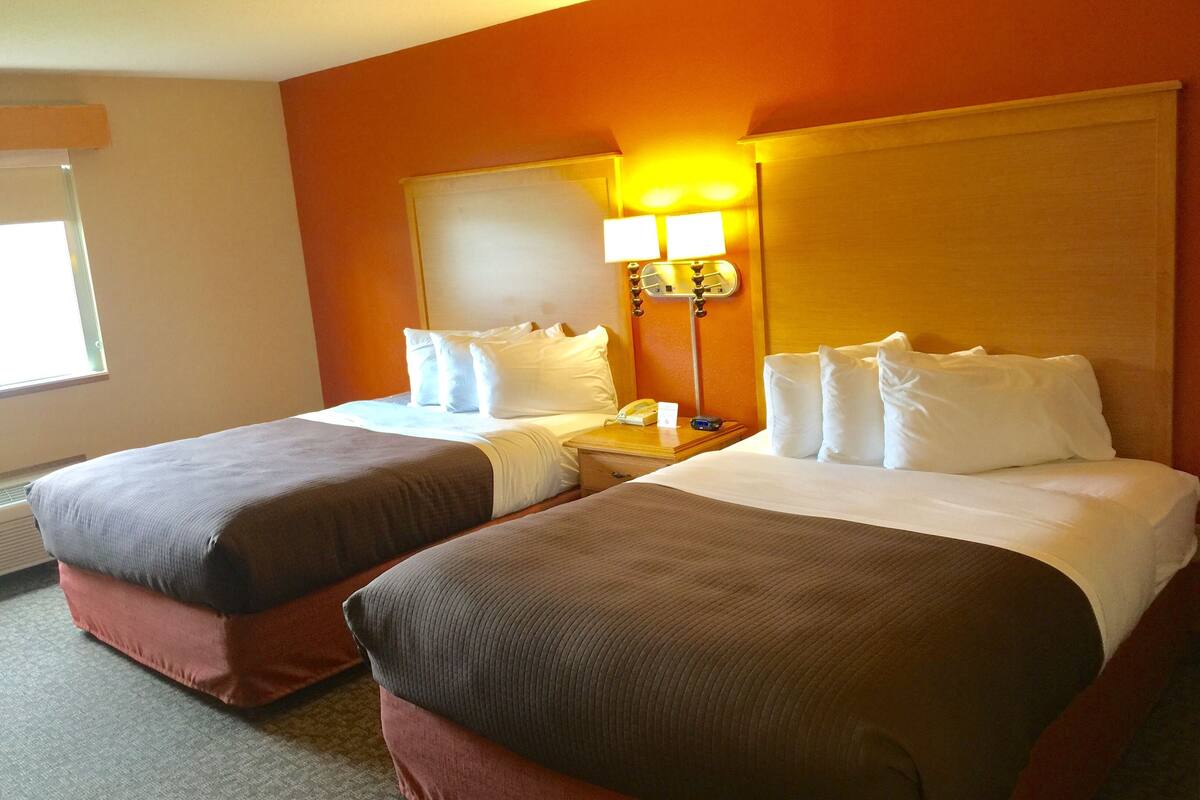 desk, iron/ironing board, rollaway beds, free wifi