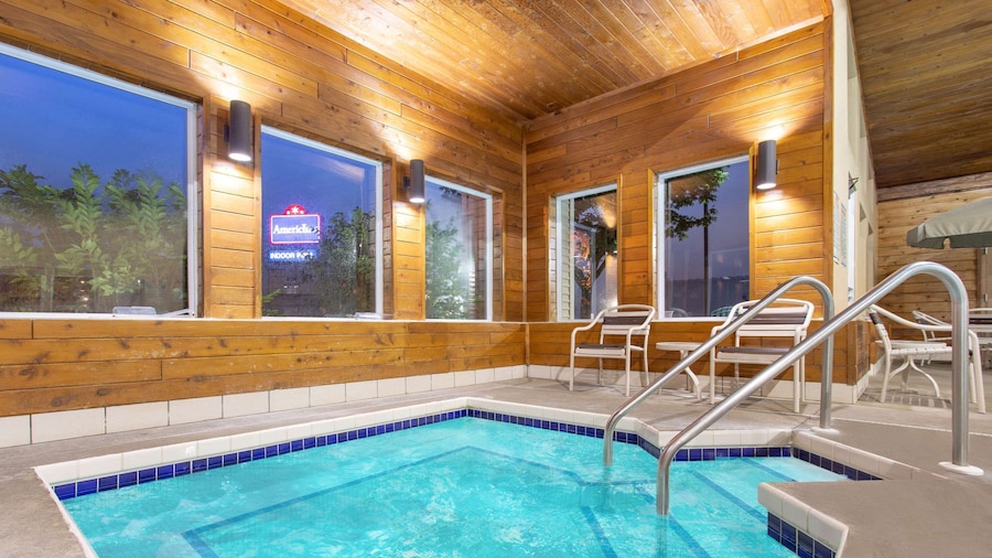 AmericInn by Wyndham Boscobel