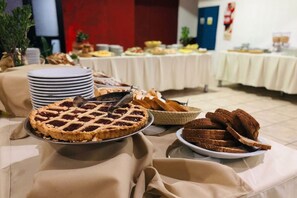 Tägliches inbegriffenes Frühstücksbuffet