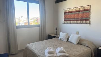 Habitacion Doble | Biancheria da letto di alta qualità, una cassaforte in camera