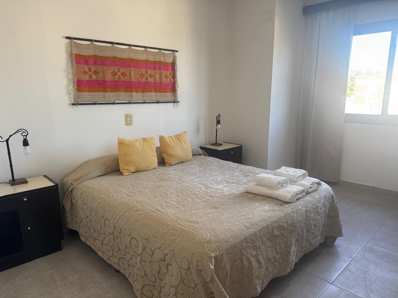 Habitacion Individual  | Premium bedding, in-room safe, blackout drapes, free WiFi