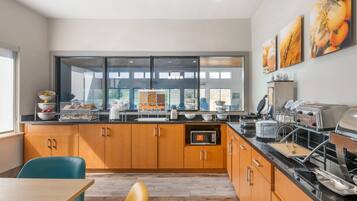 Free daily full breakfast