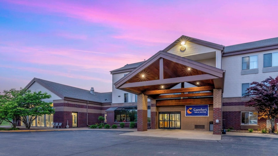 Comfort Inn & Suites