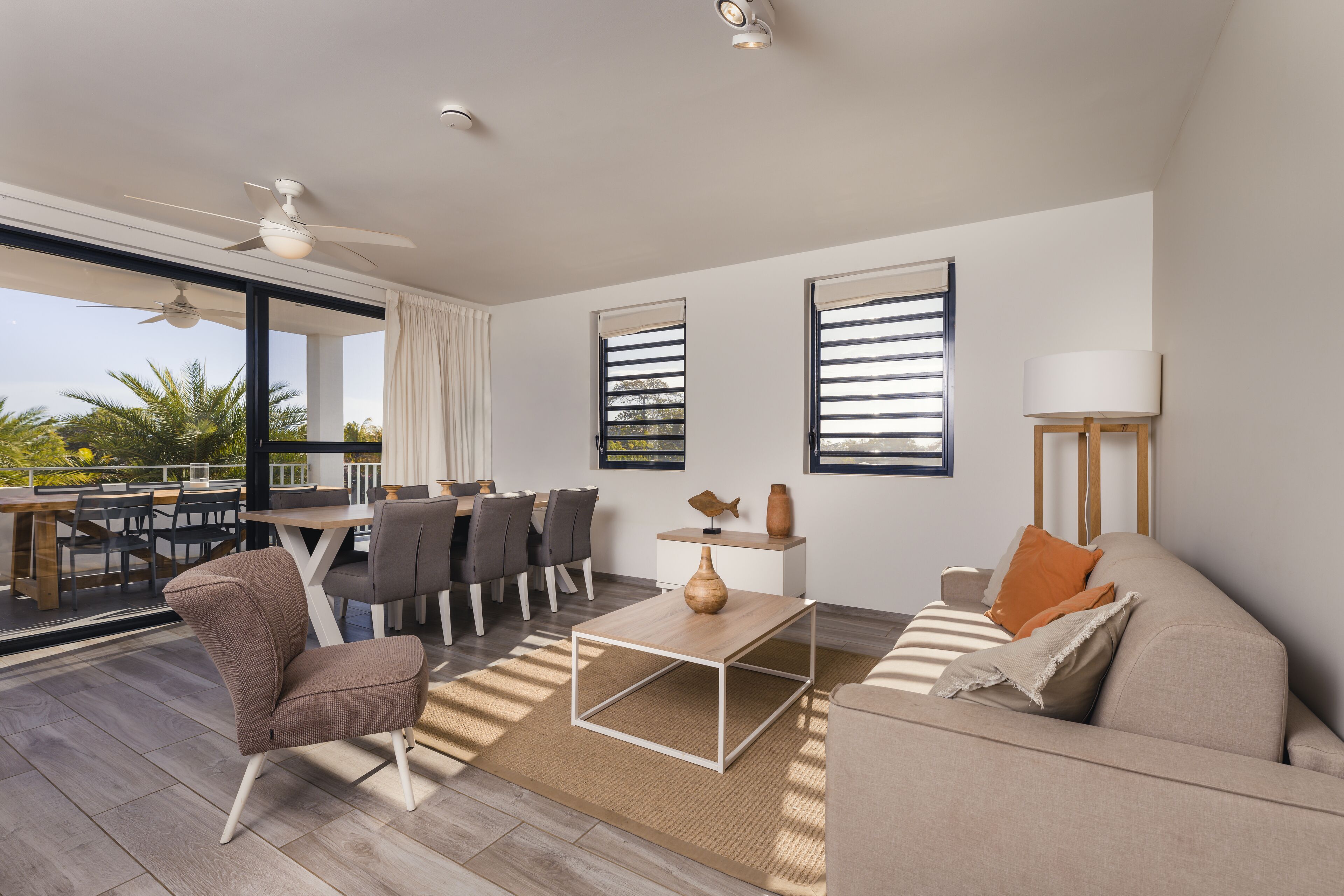 apartment, 2 bedrooms (bunita) | living room | flat-screen tv