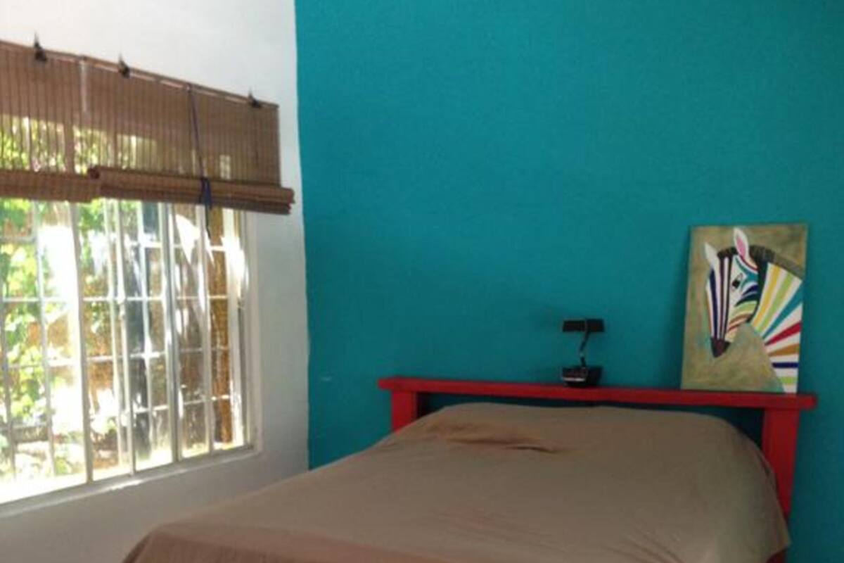 Doppelzimmer | Bügeleisen/Bügelbrett, Babybetten, kostenloses WLAN, Bettwäsche