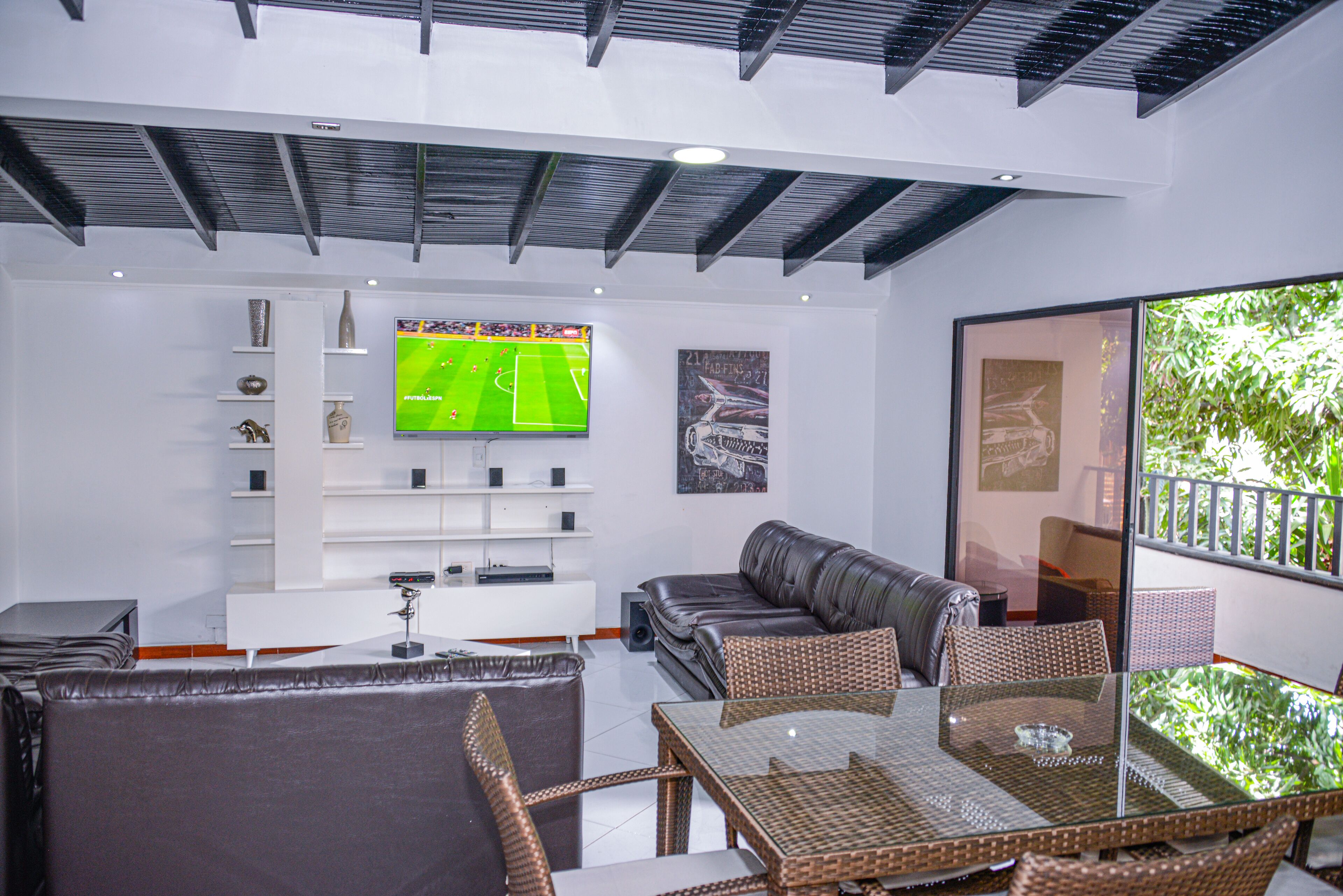 Superior Apartment, 6 Bedrooms | Living area