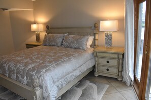4 chambres, fer et planche à repasser, accès au Wi-Fi (inclus)