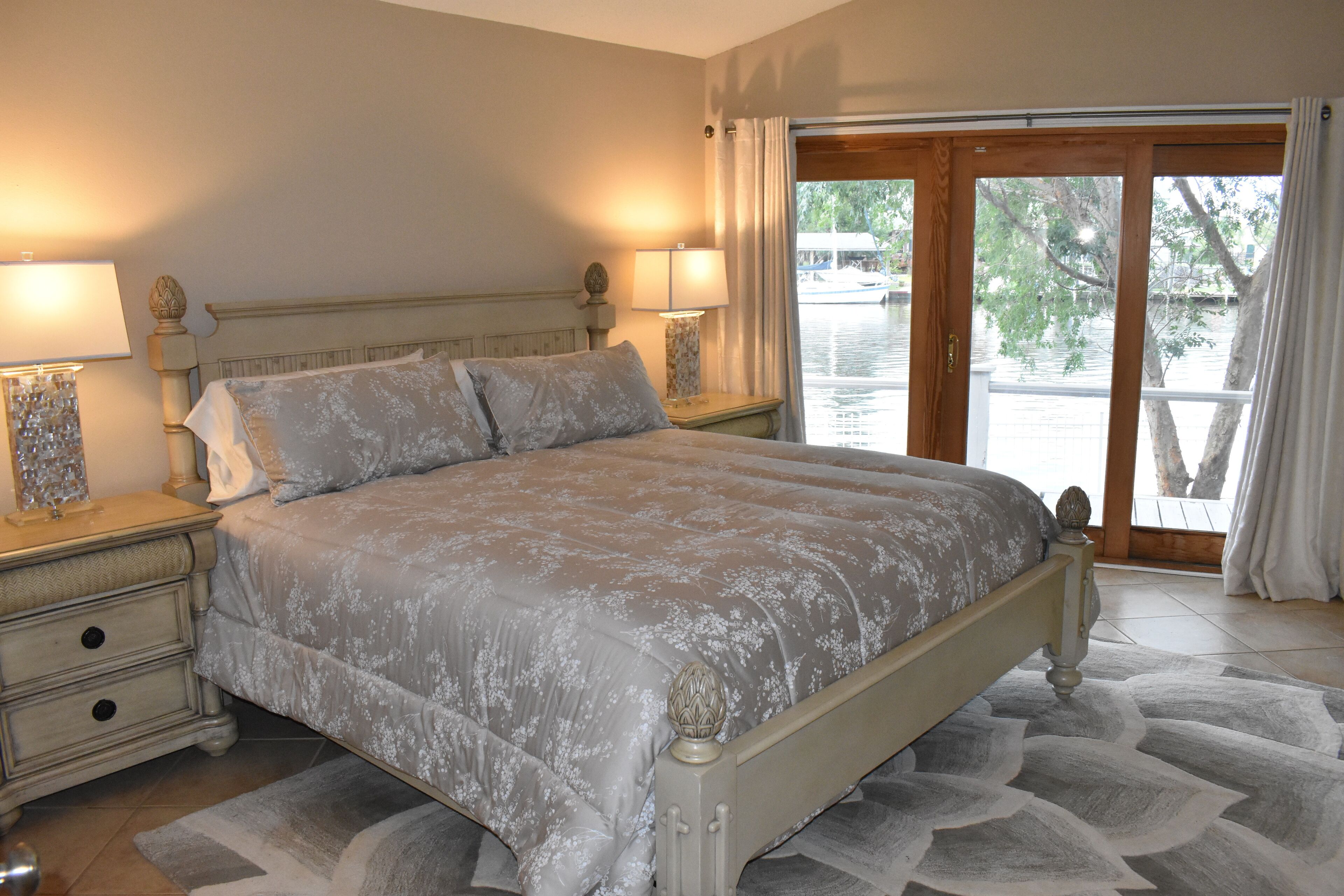 4 Schlafzimmer, Bügeleisen/Bügelbrett, kostenloses WLAN, Bettwäsche